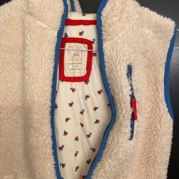 Vest - Picture 2 of 3